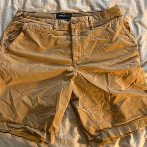 American eagle khaki shorts